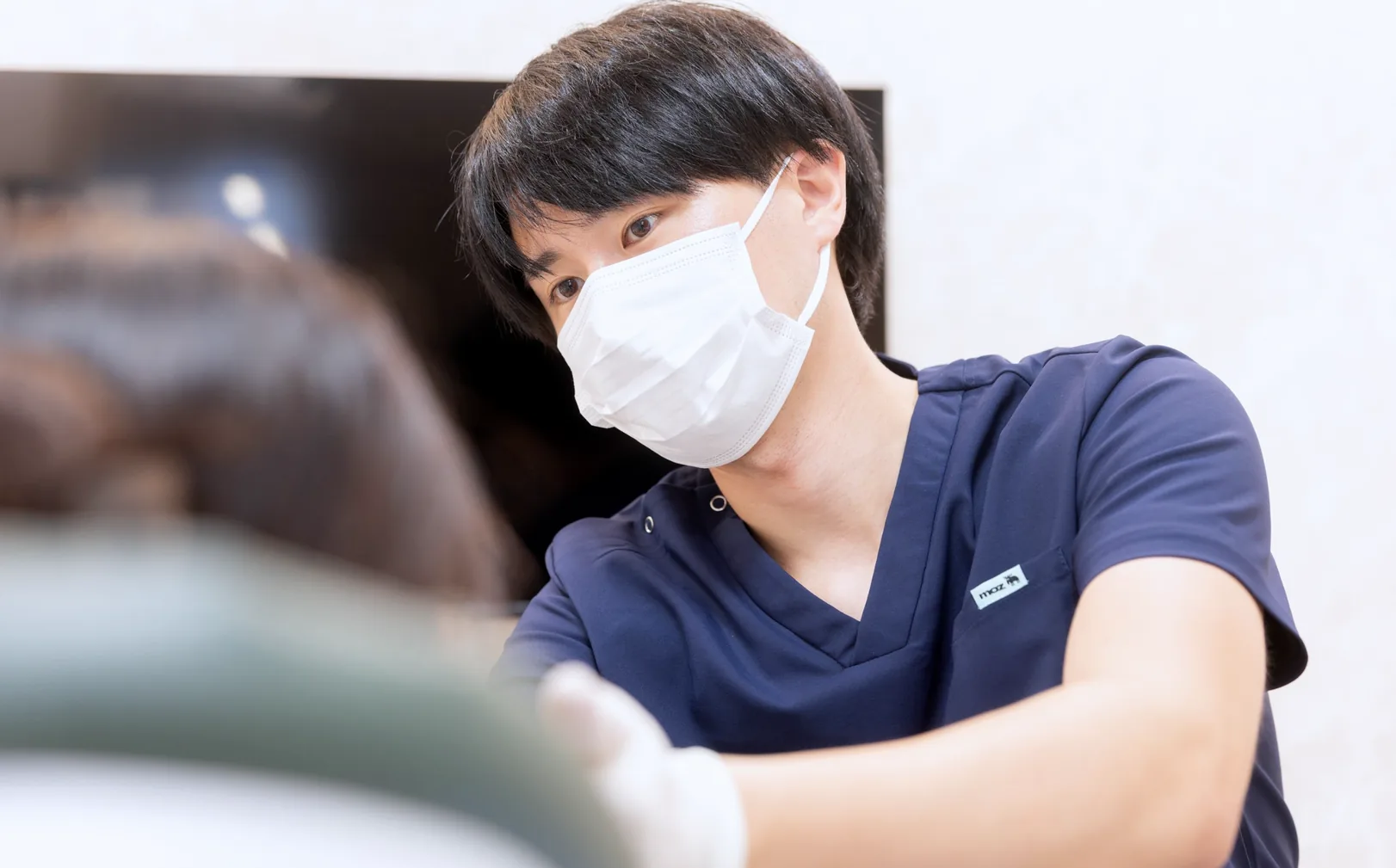 患者さまに向き合う院長